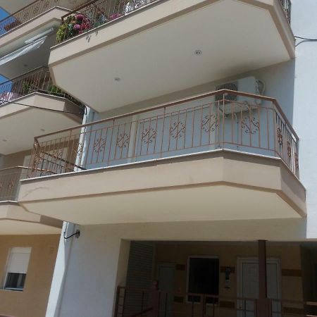 Jordan'S 4Th Appartment At Nea Michaniona Exterior photo